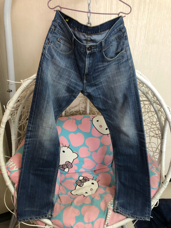 正品Lee男士牛仔裤，码是w33-l31，...