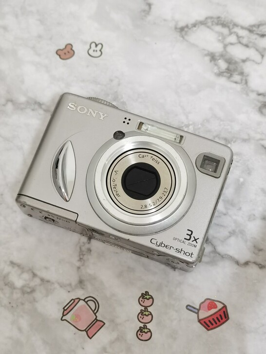索尼 DSC-W5 老数码相机 银色