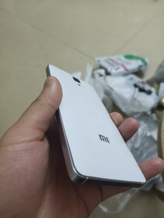 小米4，3+16工作游戏机已root，屏幕...