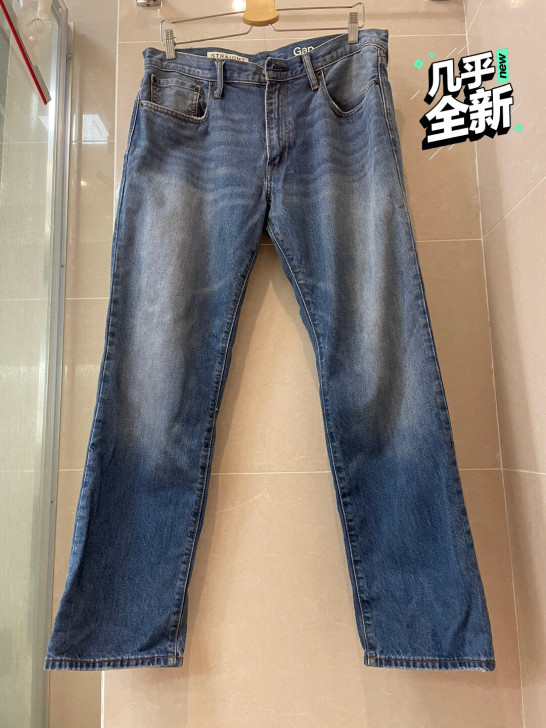 Gap 男款直筒牛仔裤～～～闲置～～～，3...