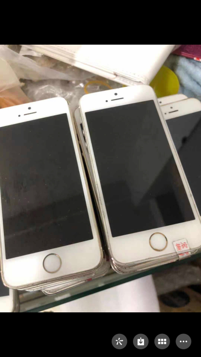 苹果5s,无锁无ID,插卡及用,无指纹,联...