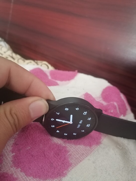 小米手表clolor几乎全新,500整出售...