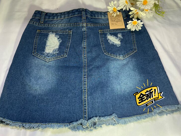 实体店特价清仓,实拍,牛仔半身裙有S M...