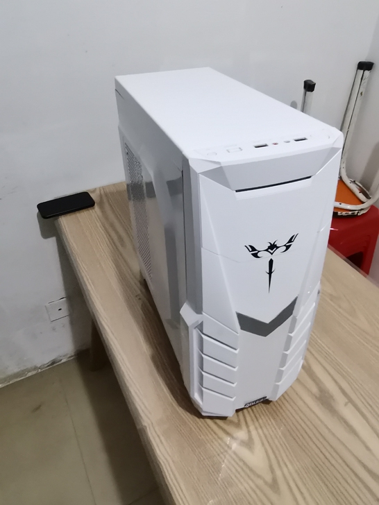 x58主板，英特尔x5570cpu，电脑主...