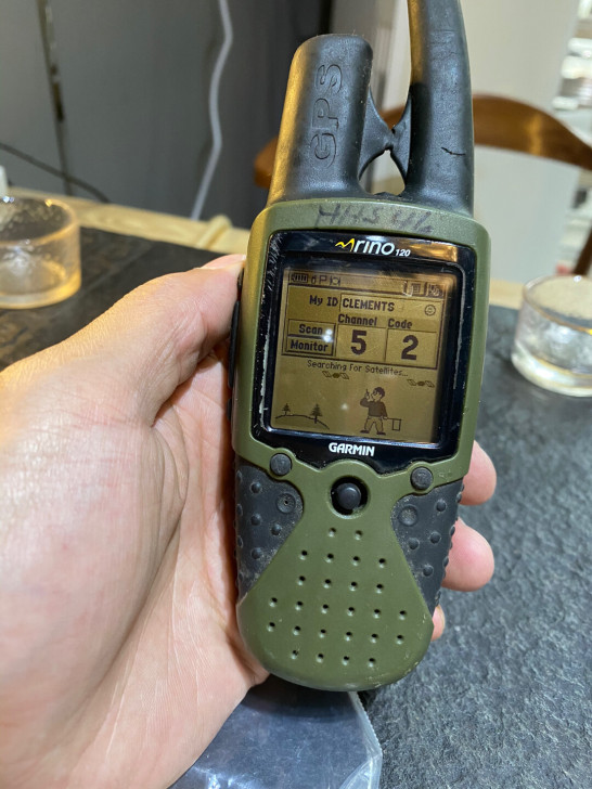 GARMIN RINO 120
