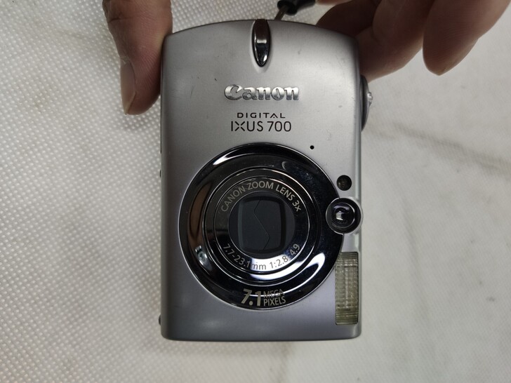 佳能IXUS700 古董CCD卡片相机9成新