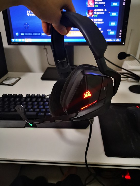 海盗船耳麦 void  rgb 7.1