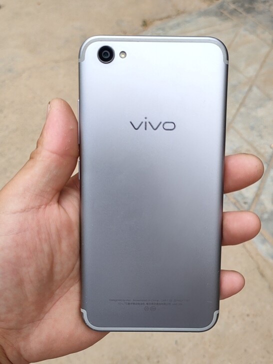 vivo X9具体看配置4+64橙色靓丽全...