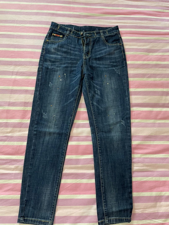 全新 质地较薄 腰围30码  牛仔裤都是我...