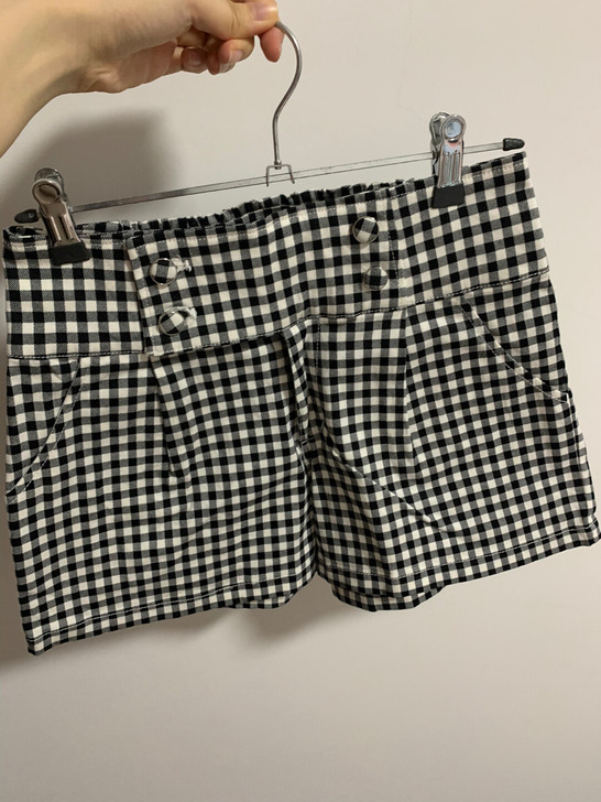 格子短裤 s码 购于实体店 全新