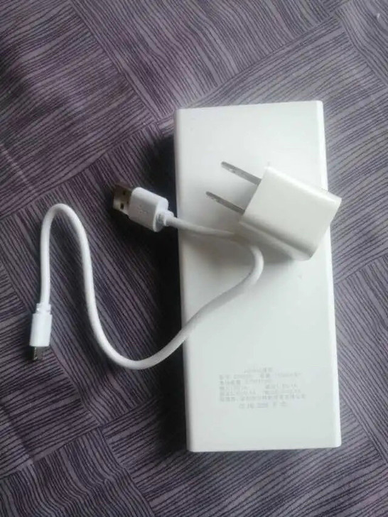 10000毫安。29包邮