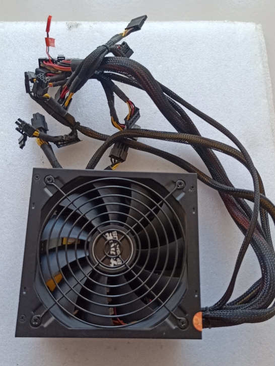 大水牛金牛600电源  拆机电源成色很新，...