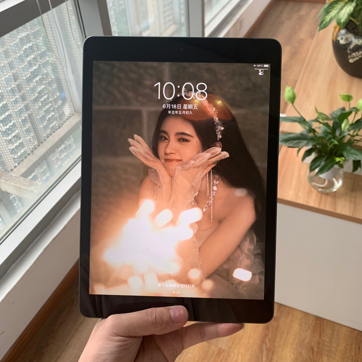 ipad 2019 32g  插卡版