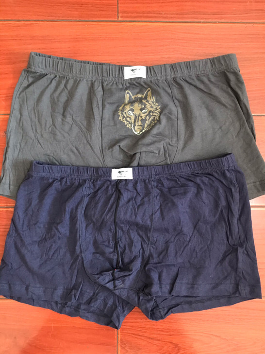 正品七匹狼男士短裤。XXXL,腰围平铺72...