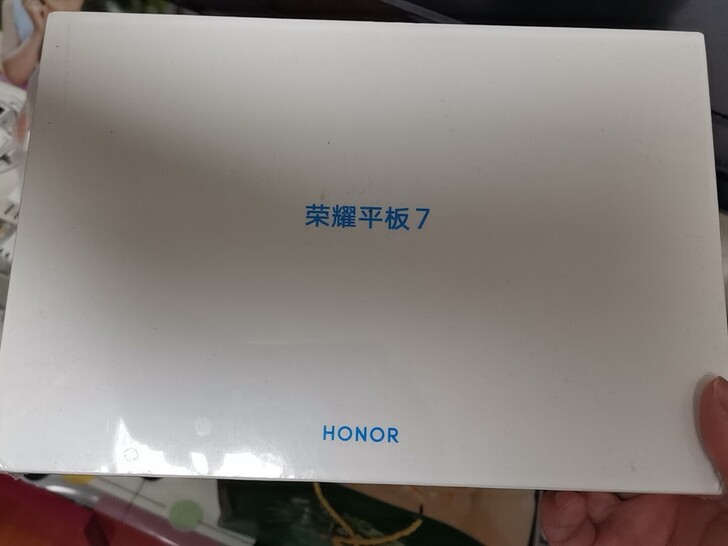 全新原封荣耀平板7，4+64gwifi版，...