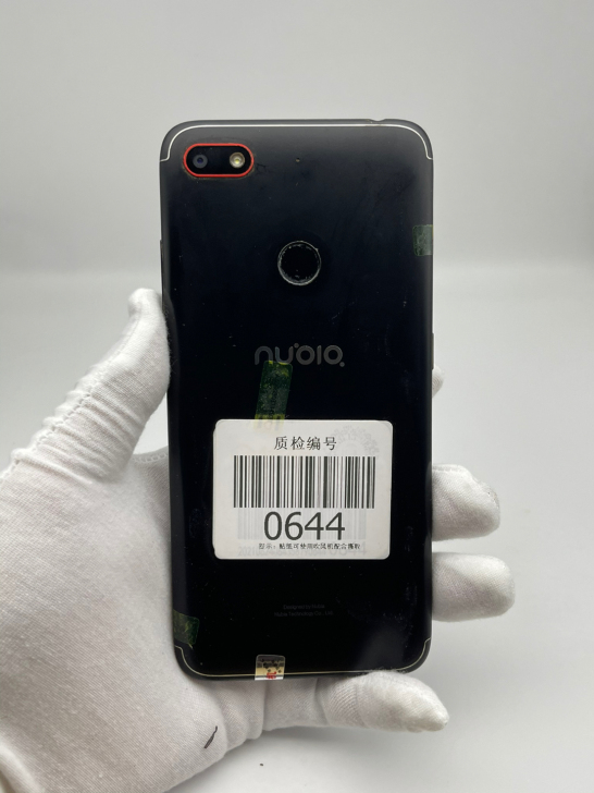 努比亚V18黑色4+64全好