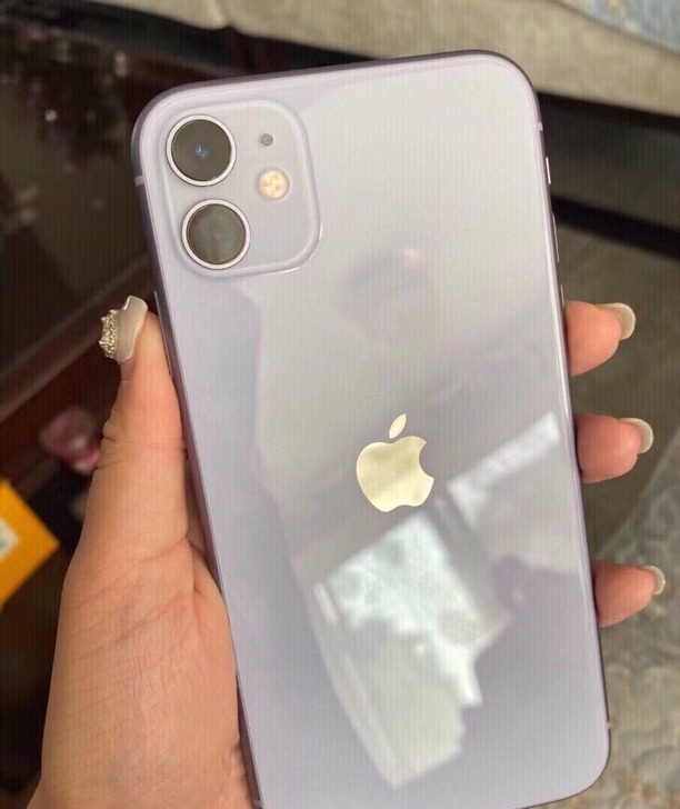 个人一手，苹果iPhone  11  25...