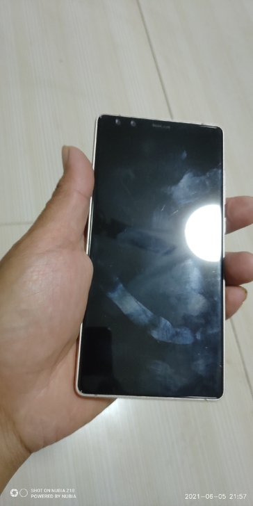 努比亚z17s. 6+64的无质量问题