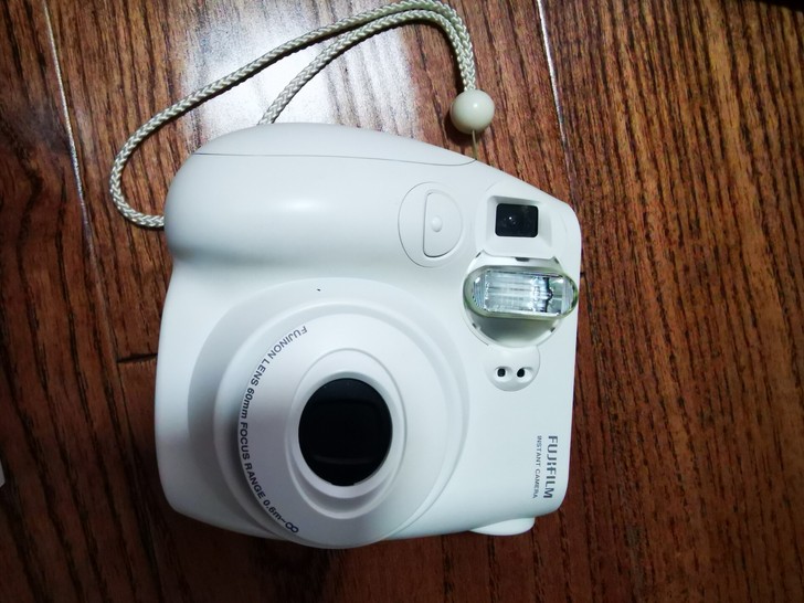 富士拍立得。Instax  mini7s。