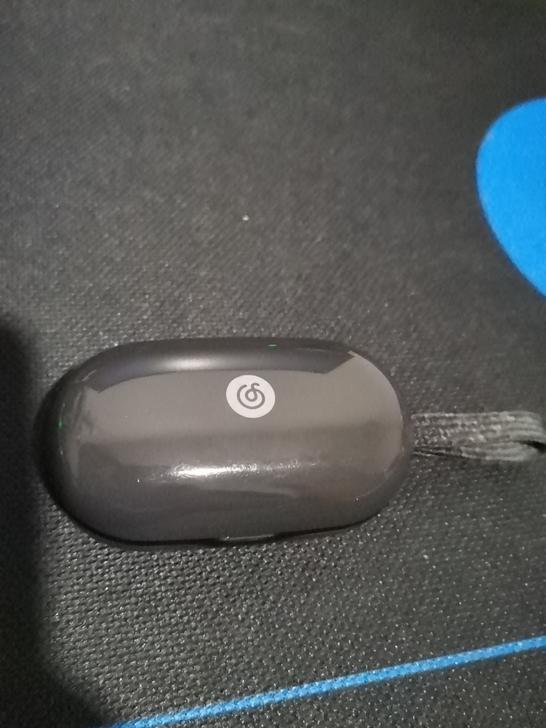 ME01TWS网易云蓝牙耳机  充电仓有点...