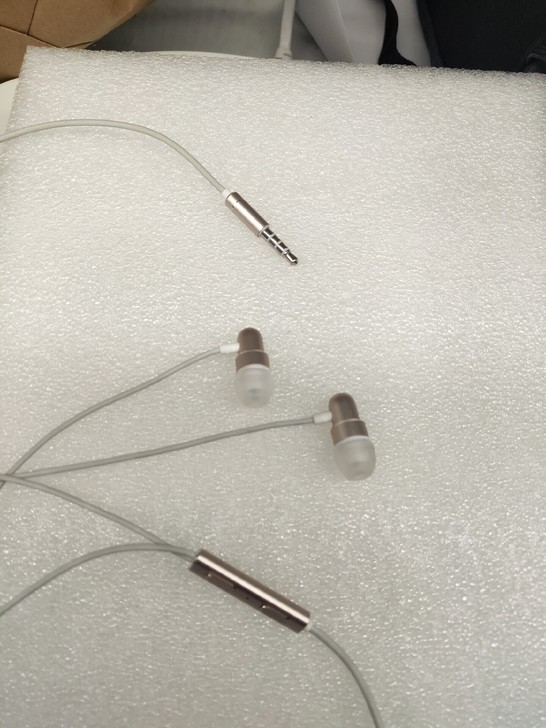 非二手魅族ep31入耳式3.5接口耳机原价...