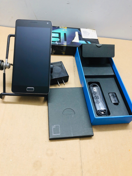 联想P1c72手机，全新带包装、库存1台，...