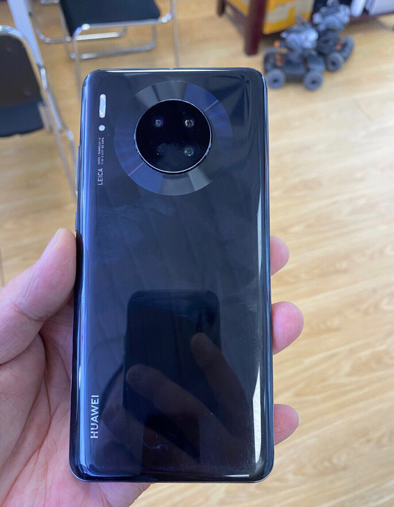 华为mate30 4G 6+128G 版本...