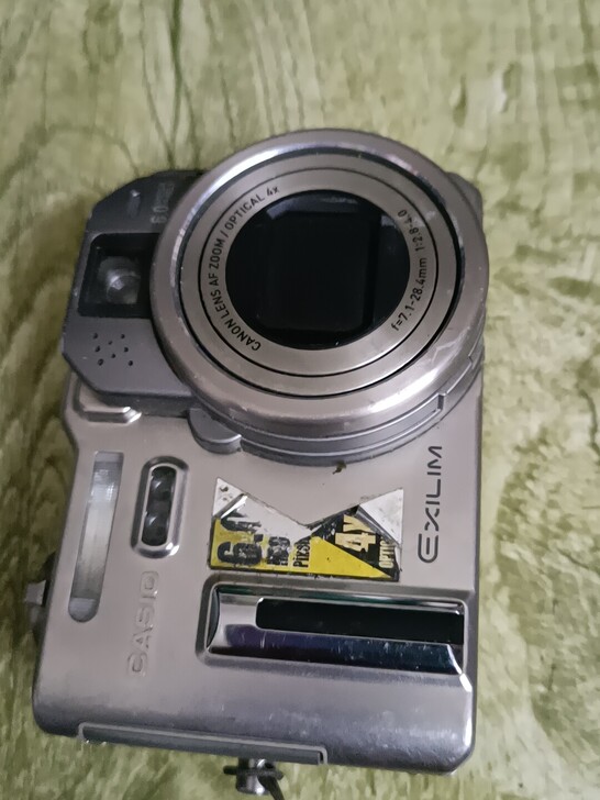 卡西欧EⅩ一R600数码相机一个没电池试，...