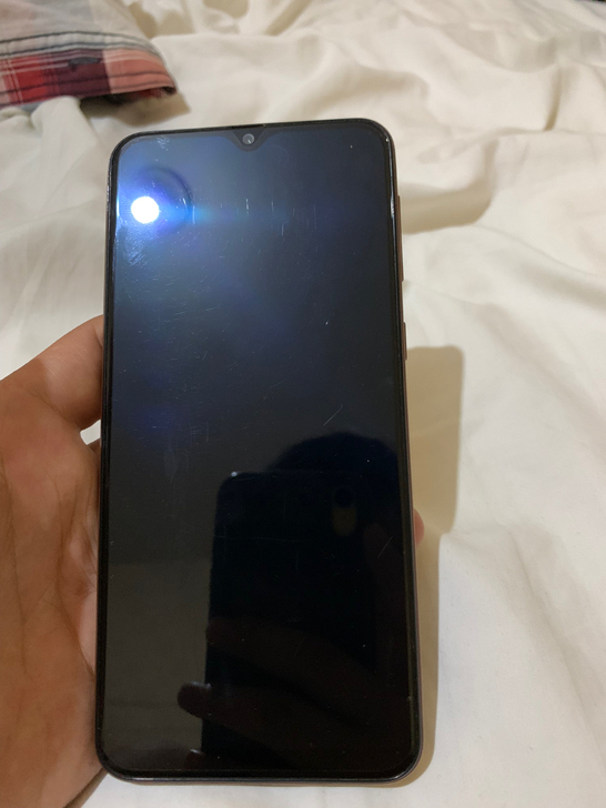 出一个自用的手机三星Galaxy A40s...