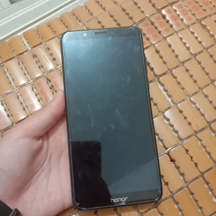 荣耀畅玩7c手机