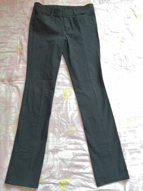 优衣库UNIQLO 黑色修身小脚裤休闲裤 ...