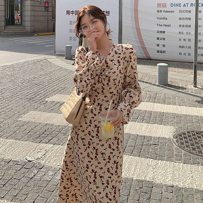 法式轻熟温柔风炸街碎花连衣裙女神范气质收腰...