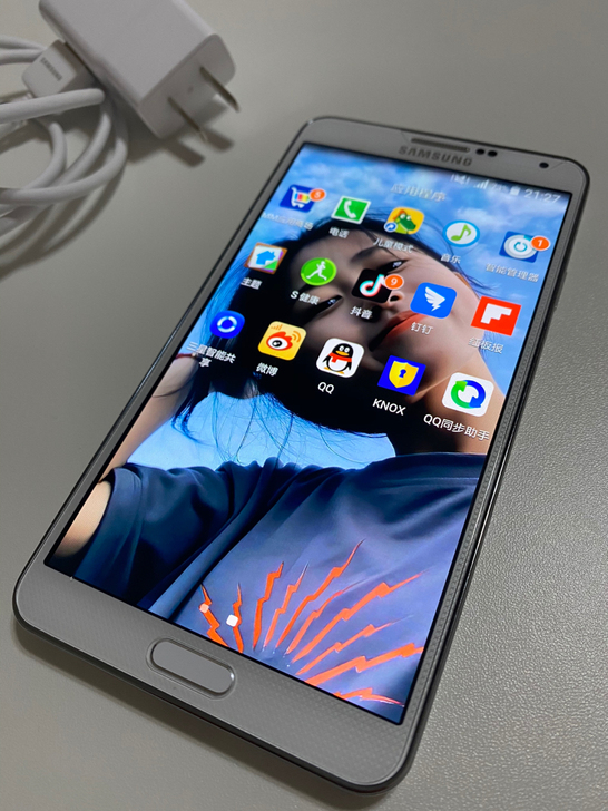 全新三星手机,型号Note3,以前办事人家...