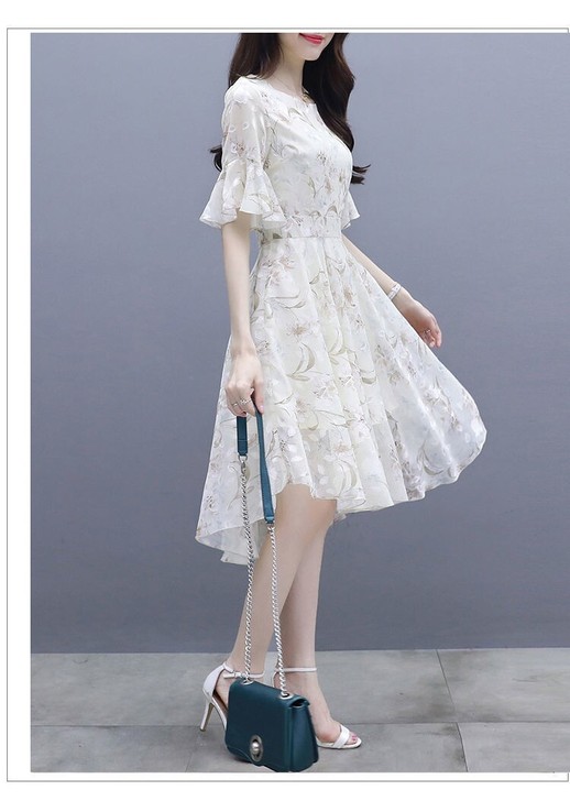 连衣裙女夏2021新款港味气质修身冰丝印花...
