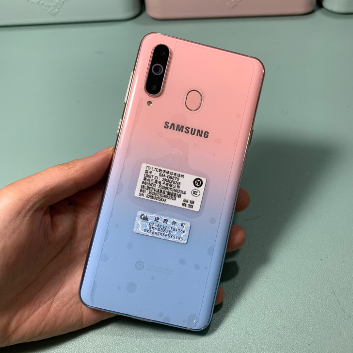Galaxy A8s 6+128 成色好 ...
