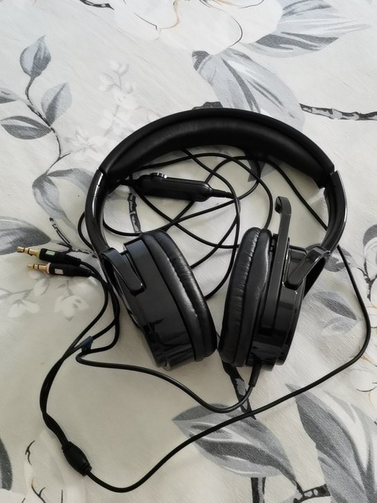 特价！库存宾果B830H重低音耳机