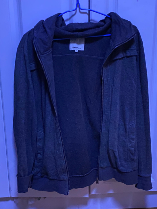 男士深灰色薄卫衣外套,145斤内可穿,原价...