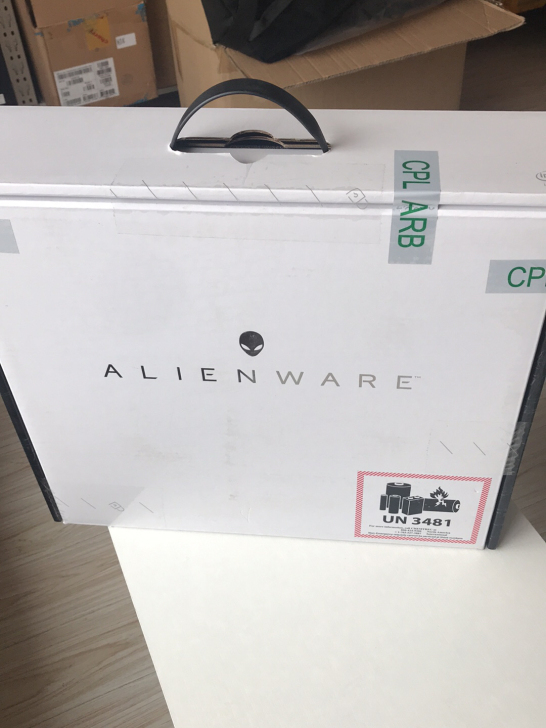 全新外星人国行官方优品原封 Alienw...