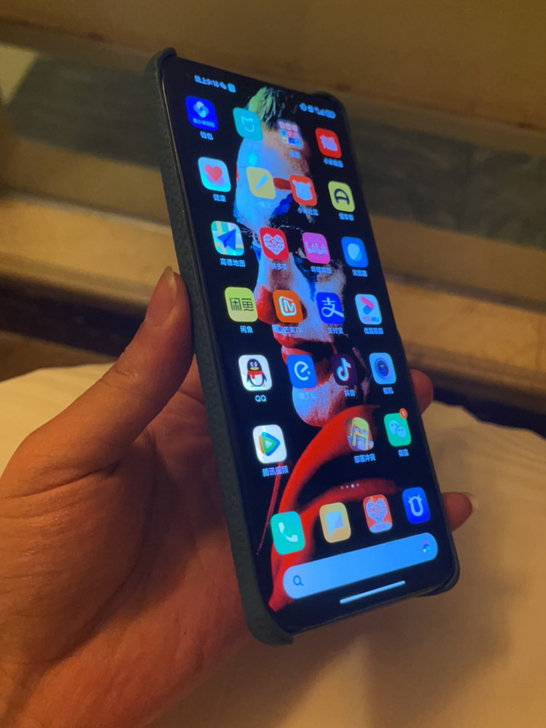 小米11ultra，8+256买回来玩了半...