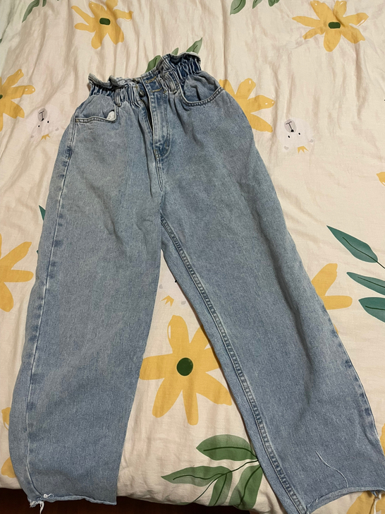 花苞牛仔裤，松紧腰，8成新
