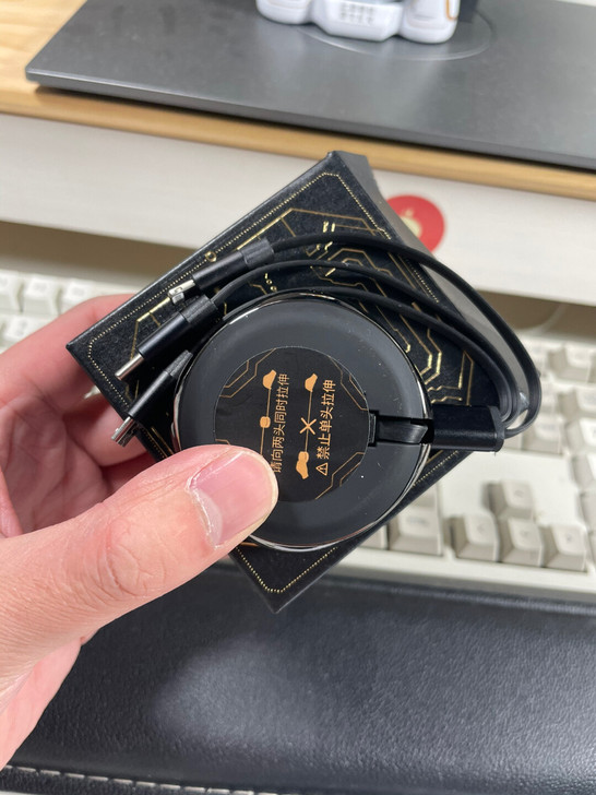 OPPO一拖三数据线
