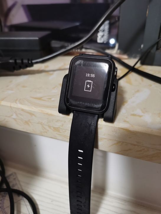 华米手表青春版，带gps、心率检测。续航半...