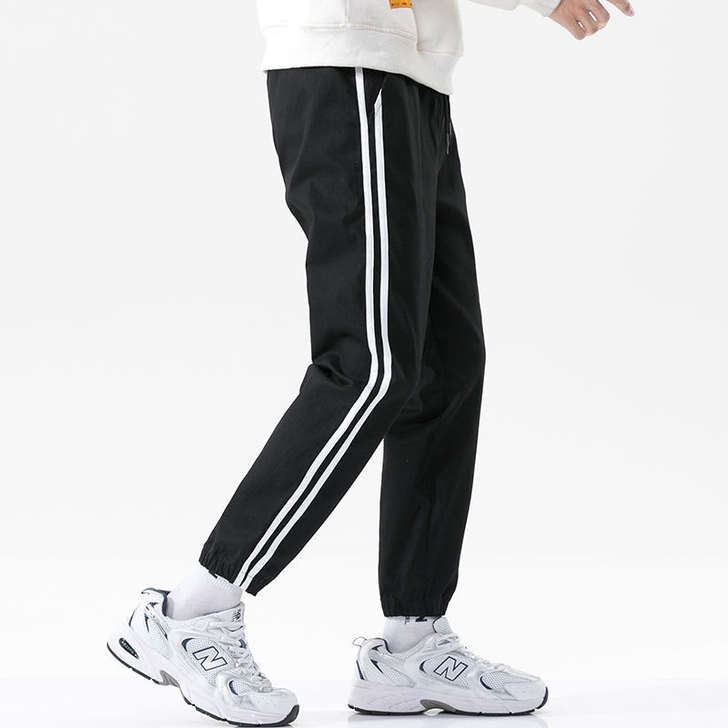 实体店装修，处理库存。价格便宜，真维斯夏季...