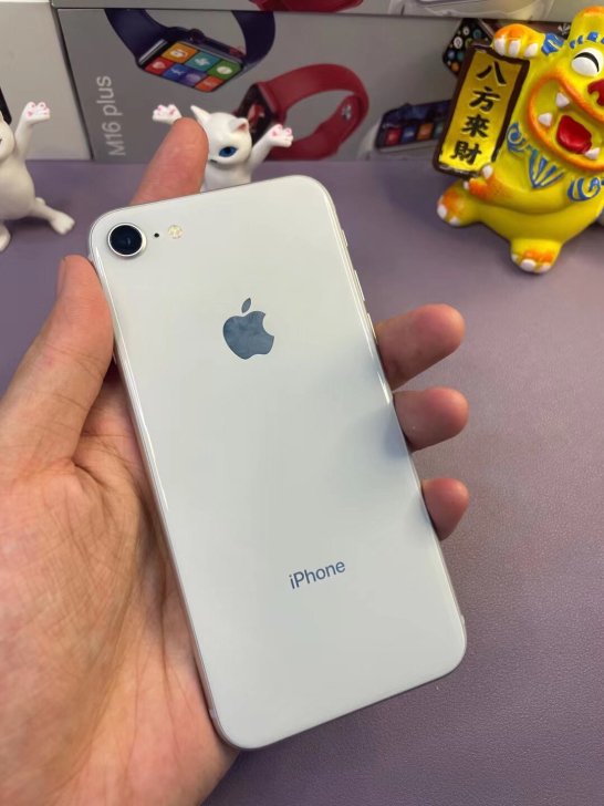 iPhone8 256G 原装 无锁、功能...