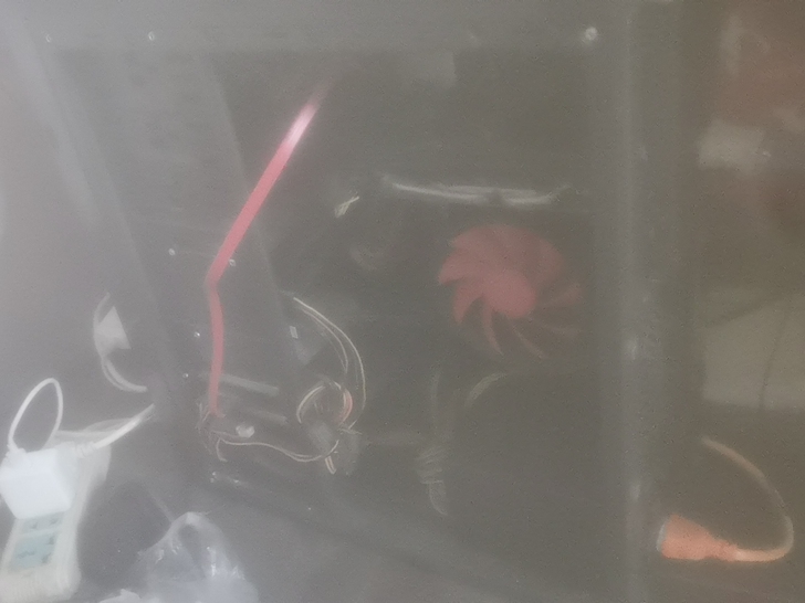 志强e3华硕b85主板，1t主硬盘，外置5...