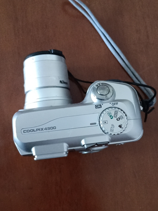 尼康COOLPIX4300相机,正常使用。