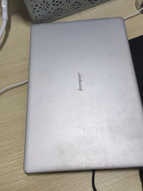 中柏笔记本,掉了一个电脑按键,大学刚开始用...