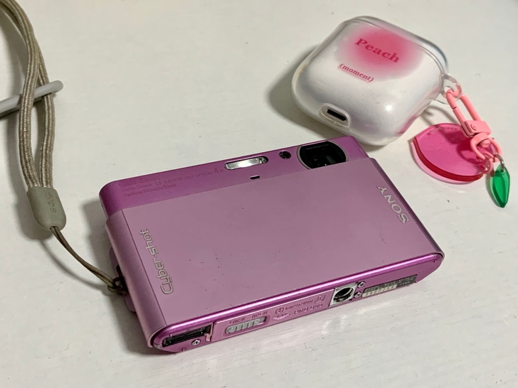 索尼t77