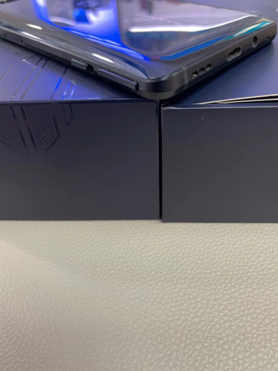 小米黑鲨4(5G) 黑色 12+256黑色...