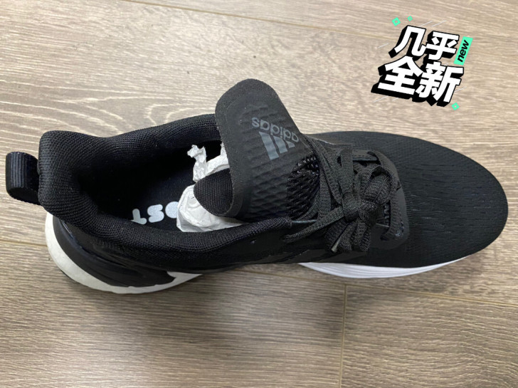 阿迪达斯运动鞋，女鞋，BOOST FX48...